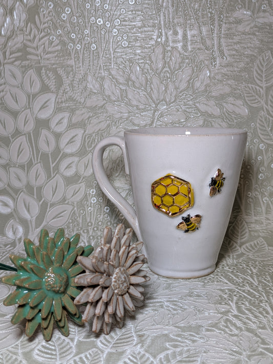 Honeycomb Bee mug with 24K Gold lustre