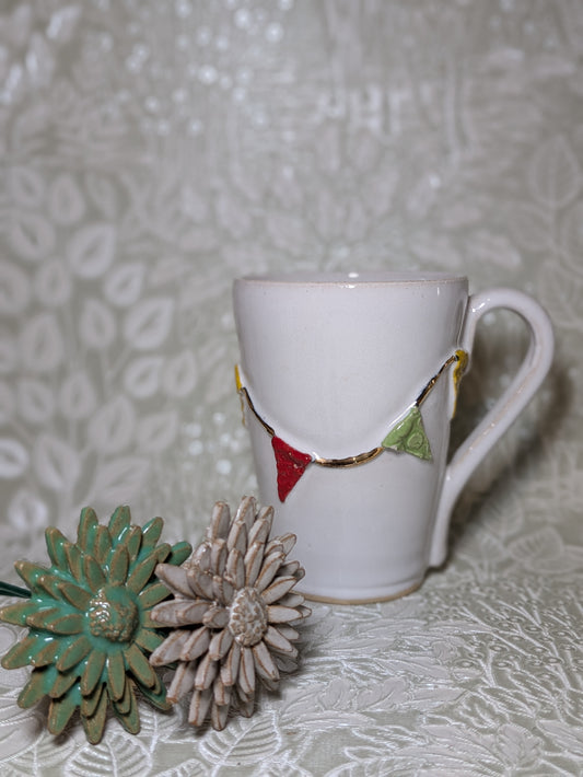 Bunting Mug with 24K Gold lustre